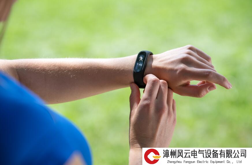 一滴汗液、一次心跳，生物传感让远程医疗监测成为现实